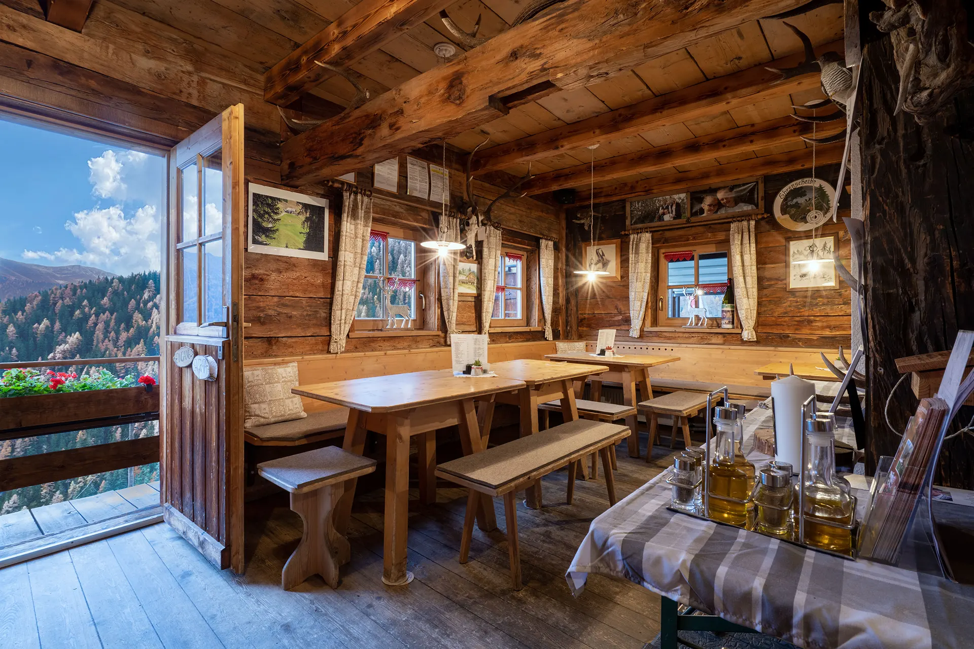 Gut Essen auf der Gsieser Alm der einheimischen Ascht Alm der Familie Steinmair